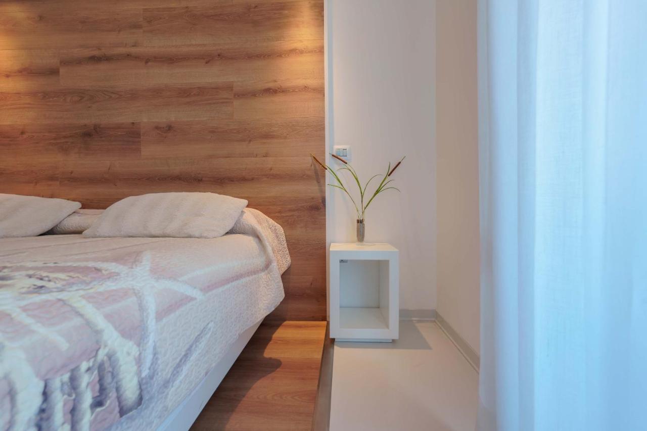 Petrarca Venti Rooms - Eja Sardinia กาญารี ภายนอก รูปภาพ