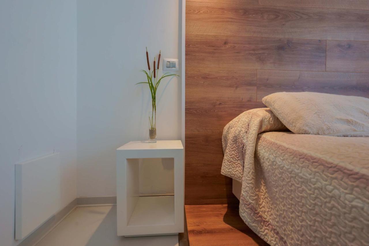Petrarca Venti Rooms - Eja Sardinia กาญารี ภายนอก รูปภาพ