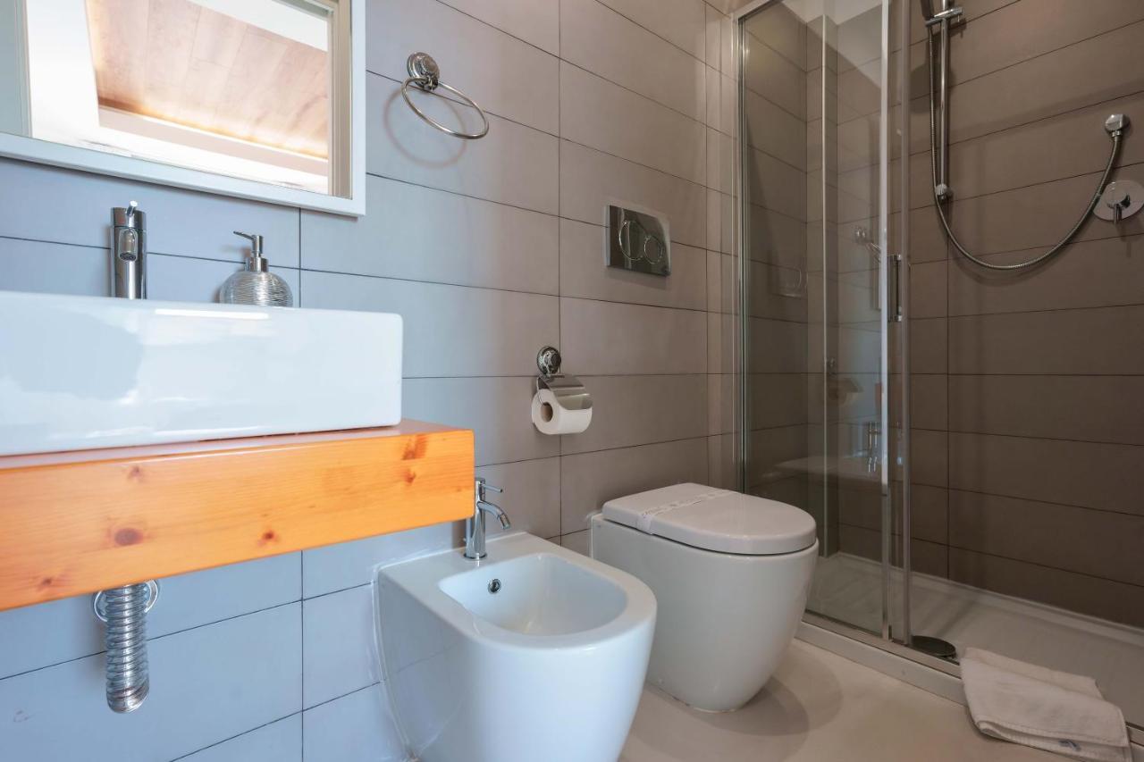 Petrarca Venti Rooms - Eja Sardinia กาญารี ภายนอก รูปภาพ