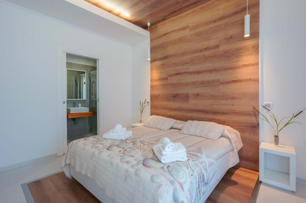 Petrarca Venti Rooms - Eja Sardinia กาญารี ภายนอก รูปภาพ